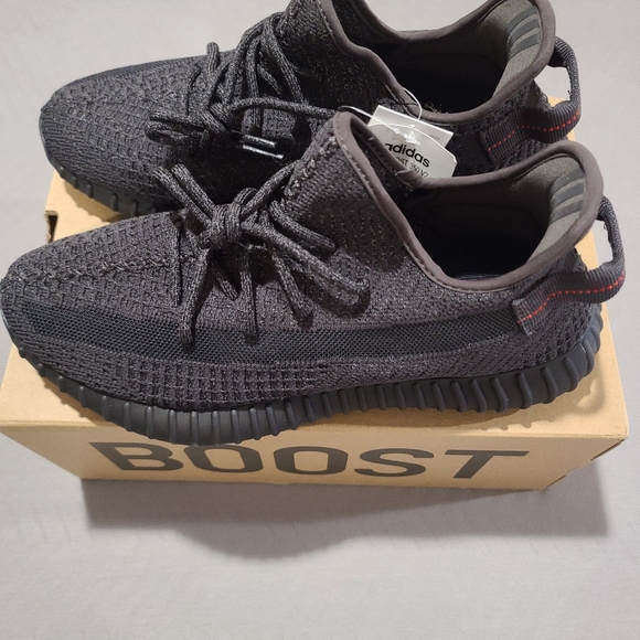 yeezy 35 v2 black